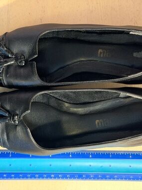 Women's Black Leather Ballet Flats